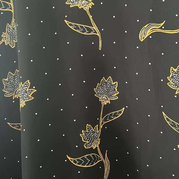 Flowing Tunic Shirt - Picture 2 of 4